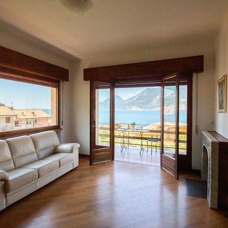 Villa Diana - Terrazza Sul Lago Assenza di Brenzone Luaran gambar