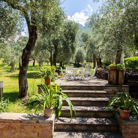 Villa Diana - Terrazza Sul Lago Assenza di Brenzone Luaran gambar